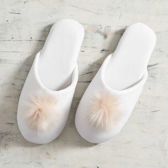 Pottery Barn Shoes - Pottery Barn Slippers Velvet Pom Pom White Comfortable Size Small NWT